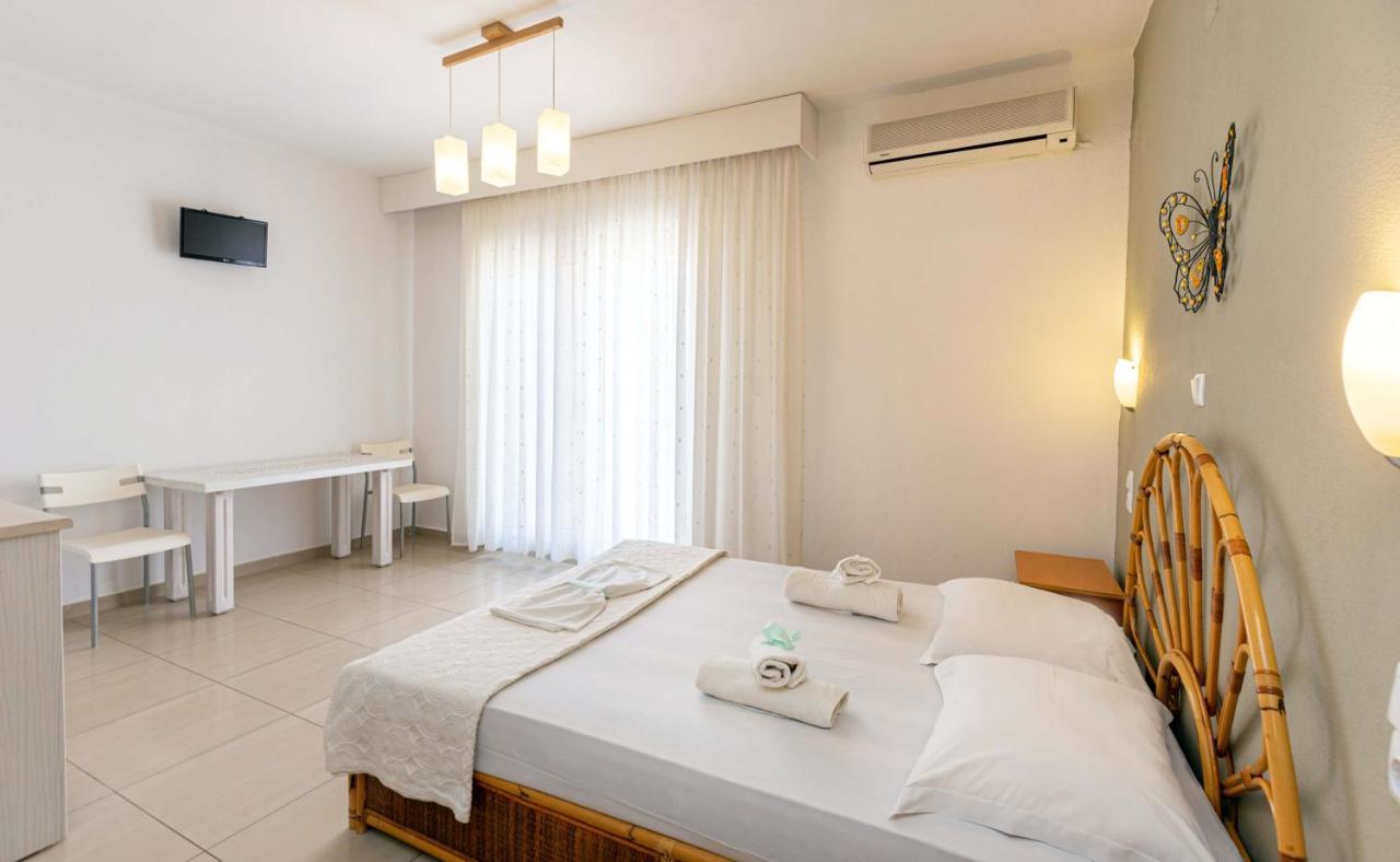 Alexa'S Sunny Days Aparthotel Limenaria  Exteriör bild
